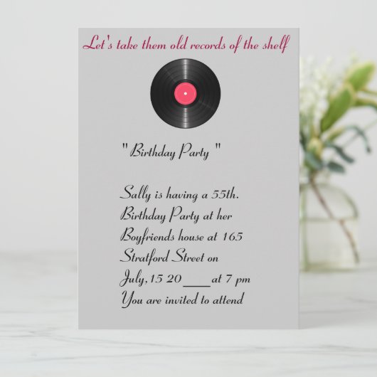 Ancienne invitation à l'anniversaire des records. (Debout devant)