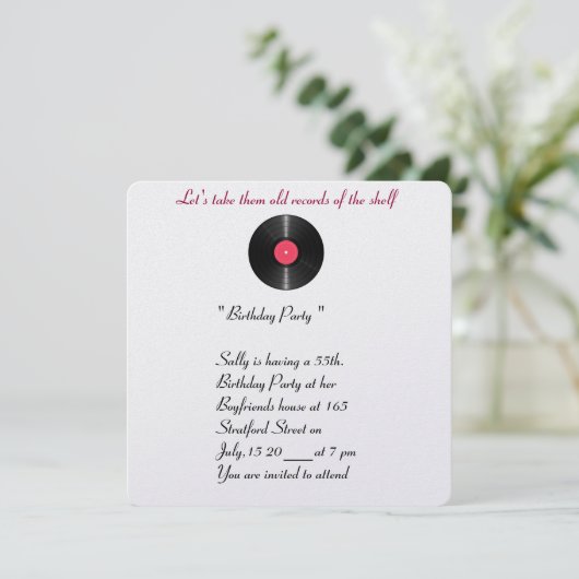 Ancienne invitation à l'anniversaire des records. (Debout devant)