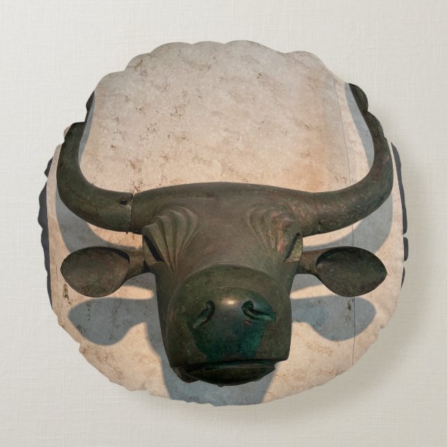 Ancient Bull Rond Kussen (Voorkant)