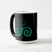 Ancient Green Triskele Zwart Magische Mok (Voorkant links)