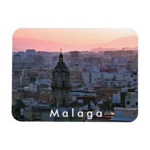 Andalusië. Sunset over Malaga. Magneet