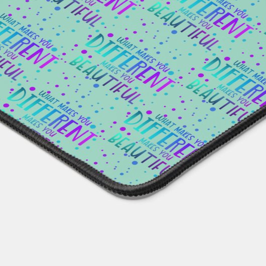 Anders en mooi mantra voor zelfliefde bureaumat (Hoek)