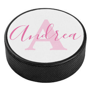 Andrea monogram roze tekst aangepaste naam initiaa hockey puck