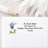 Angel en bleu flottant sur les collines Étiquettes (En situation)