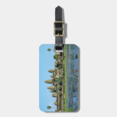 Angkor Wat en reflectie in het meer - Cambodja Bagagelabel (Voorkant verticaal)