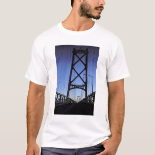 Angus L Macdonald-brug, Halifax, Nova T-shirt