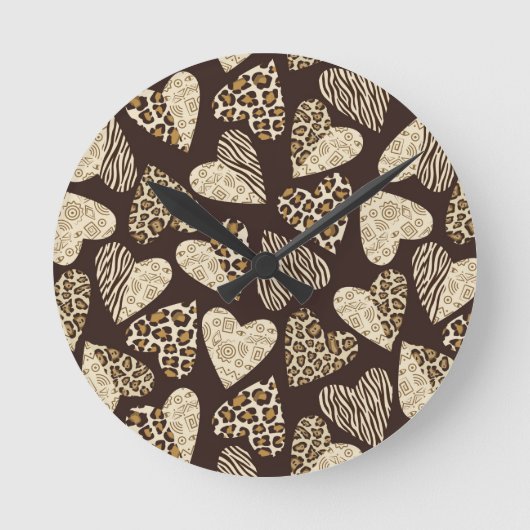 Animal skin with hearts ronde klok (Voorkant)