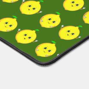 Animes de citron mignons sur tapis de bureau vert