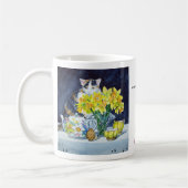 Annabelle derrière la tasse de fleurs (Gauche)