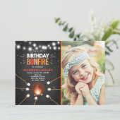 Anniversaire Bonfire Campout Invitation de la fête (Debout devant)