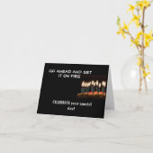 Anniversaire en feu ! Carte d'anniversaire (Fleur jaune)