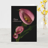 Anniversaire heureux avec la carte rose de (Fleur jaune)