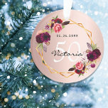 Anniversaire rose or géométrique florale bordeaux<br><div class="desc">Un ornement pour un 50ème anniversaire girly et glamour (ou tout âge). Un arrière - plan rose à gradient or. Un cadre géométrique en faux or et des fleurs aquarellées, des fleurs en or bordeaux, rose et rose. Personnalisez et ajoutez une date, un nom et un âge de 50 ans....</div>