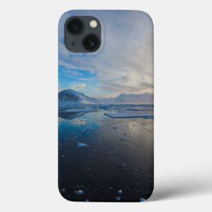 Antarctica. nabij Adelaide Island. De Golf 2 iPhone 13 Hoesje