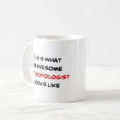 anthropologue, énorme tasse de café (Devant gauche)