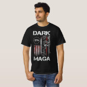 ANTI-BIDEN DARK MAGA SUPPORT TRUMP T-SHIRT (Voorkant volledig)