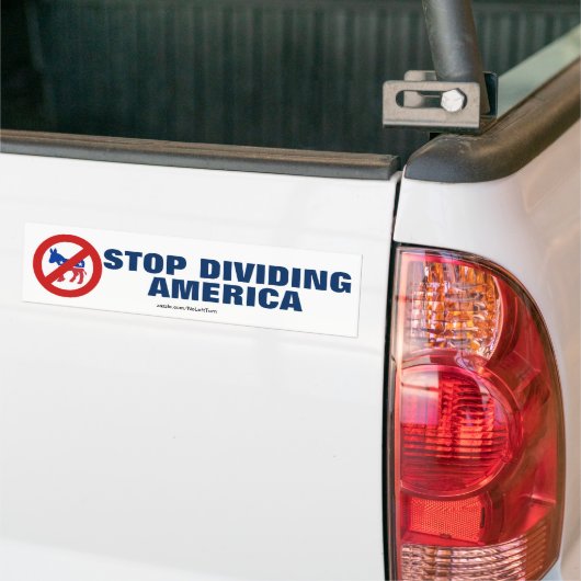 Anti-democraten stoppen met het verdelen van de Am Bumpersticker (Op Truck)