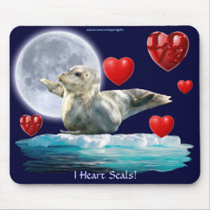 Anti-Sealhunt Seal-Pup, Moon & Hearts Mousepad Muismat