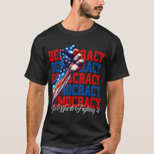 Anti-Trump-democratie is de moeite waard om te vec T-shirt