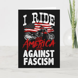 Anti Trump-motorrijder verzet zich tegen fascisme- Kaart