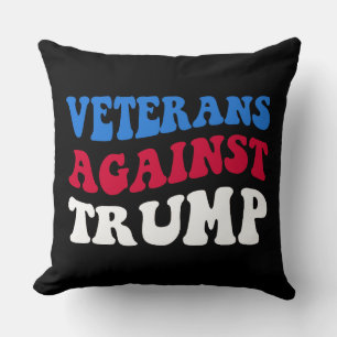 Anti-Trump - Veteranen tegen Trump II Kussen