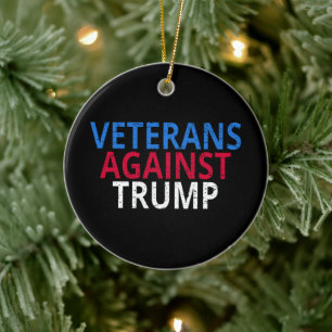 Anti-Trump - Veteranen tegen Trump Keramisch Ornament