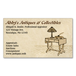 Antiek bureau met lamp, boeken en pen magnetisch visitekaartje