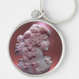 ANTIEK CAMEO, LADY MET DRUIVEN EN DRUIVEN SLEUTELHANGER