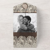 Antiek crème met grijs hout en koperbruiloft all in one uitnodiging (Buitenkant)