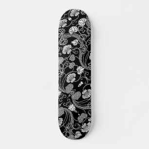 Antiek Floral Pattern Black op White Skateboard