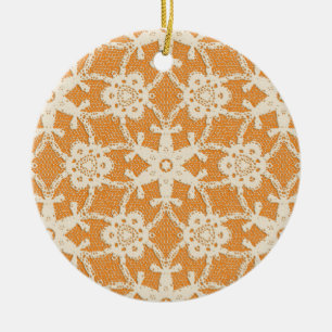 Antiek kant - sinaasappel en room keramisch ornament