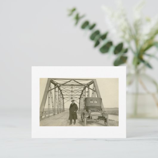 Antiek Real Photo Man met auto Briefkaart (Staand voorkant)
