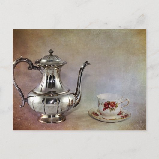 Antiek Silver Tea Pot and Bone China Cup Briefkaart (Voorkant)