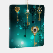 Antiek Skeleton Keys op groene achtergrond Keramisch Ornament (Rechts)