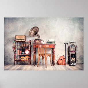 Antiek stoel, oude typemachine, retro radio, gramp poster
