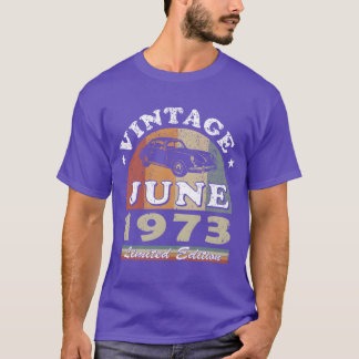Antieke auto juni 1973 Geboortejaar Verjaardagscad T-shirt