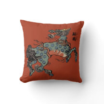 Antieke Chinese Qilin op Chinese Rood