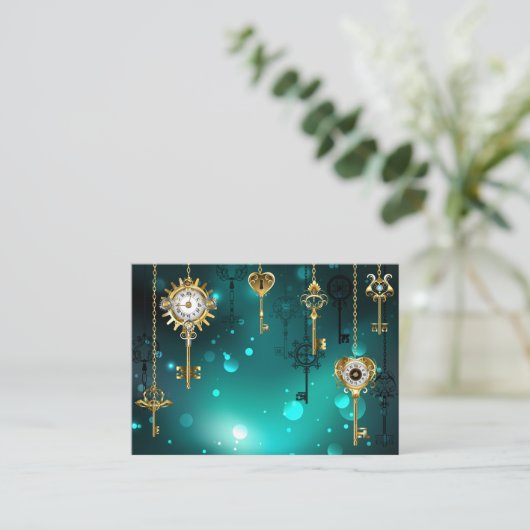 Antieke skelet sleutels op groene achtergrond informatiekaartje (Staand voorkant)