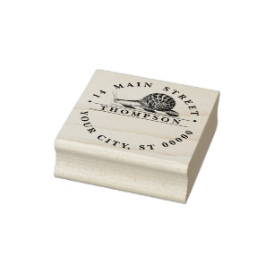 Antieke tekening van slak met naam en retouradres rubberstempel