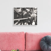 Antieke Wagenwiel Canvas Afdruk (Insitu (Woonkamer))