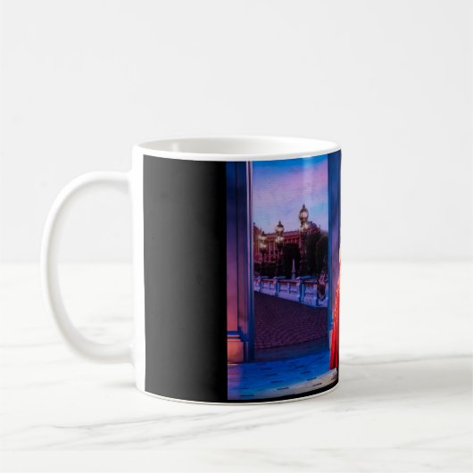 Anya, tasse 1 de Dima (Gauche)
