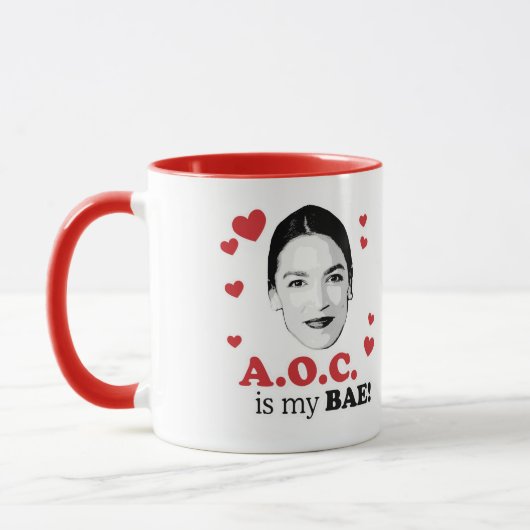 AOC is mijn BAE Mok (Links)
