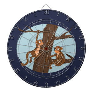 apen die het dartboard van de boom beklimmen dartbord