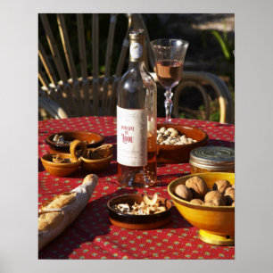 Aperitief en voorgerechten bereid: brood, olijven, poster