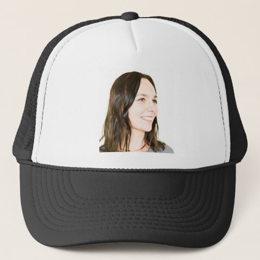 Aphrodite Trucker Hat v2 Pet (Voorkant)