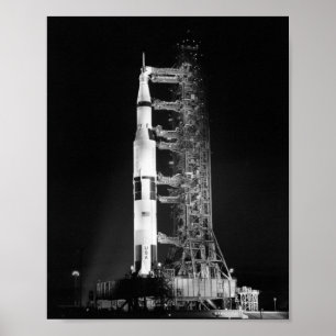 Apollo 11 over de lanceringspad poster