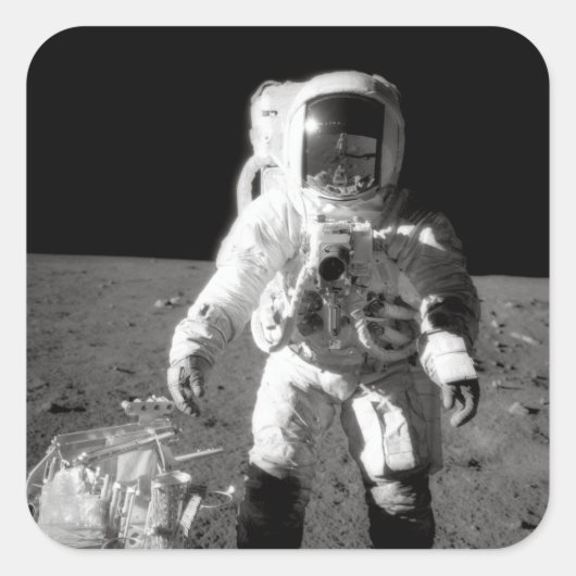 Apollo 12 Moonwalk Vierkante Sticker (Voorkant)