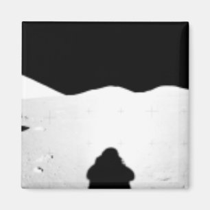 Apollo 17 assembled panorama 2 magneet