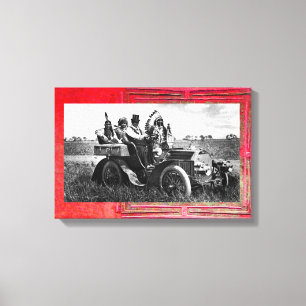 APPARATEN EN GERONIMO DIE EEN MOTORAUTO BESTUDEREN CANVAS AFDRUK