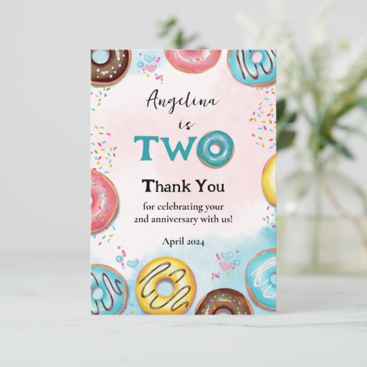 Appartement Merci 2e carte d'anniversaire. (Debout devant)